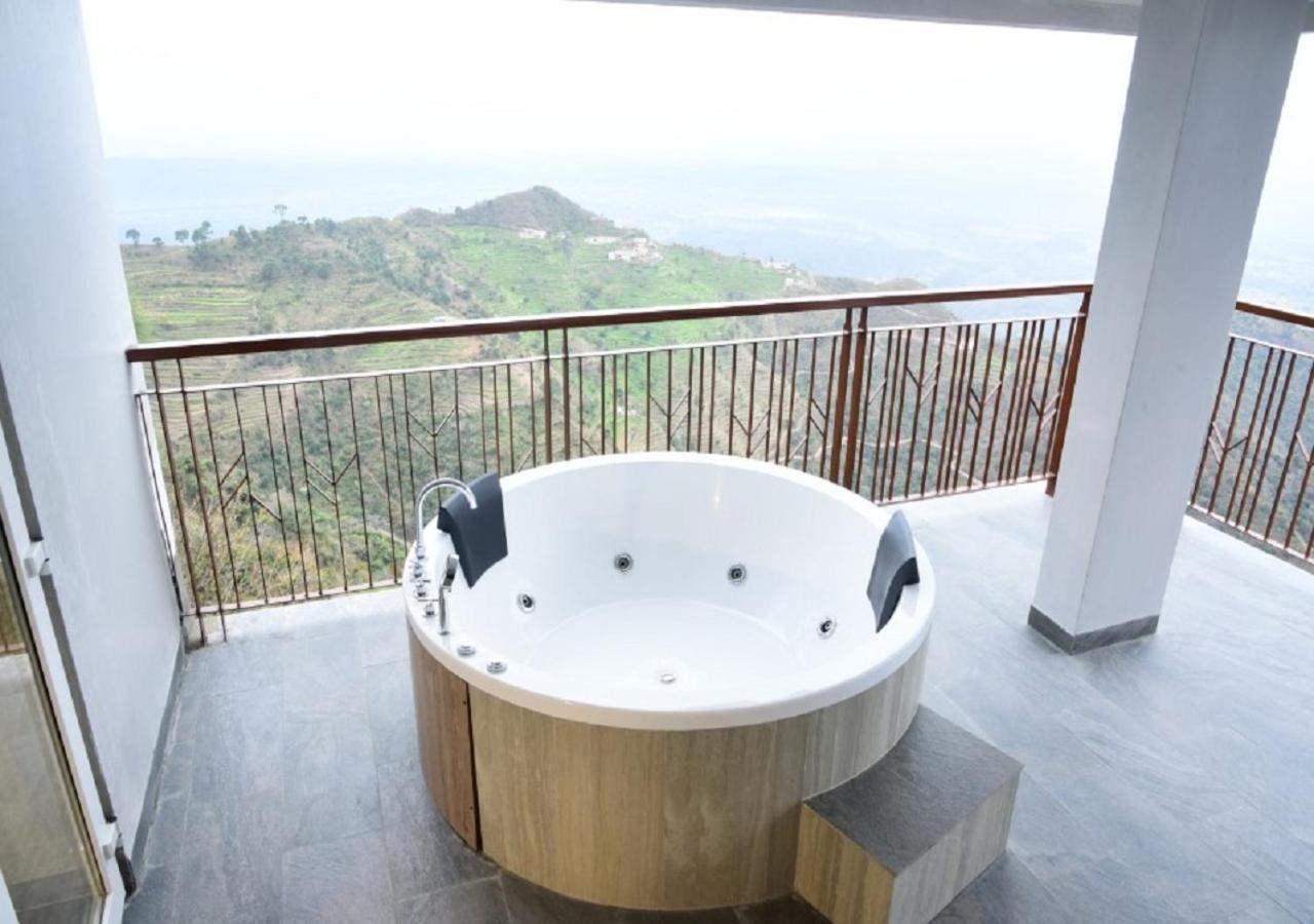 فندق Timber Trail Heights & Terraces-Cable Car Escape Parwanoo المظهر الخارجي الصورة